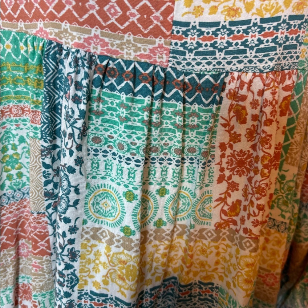 Haptics Floral Patterned Patchwork Look V-Neck To… - image 4